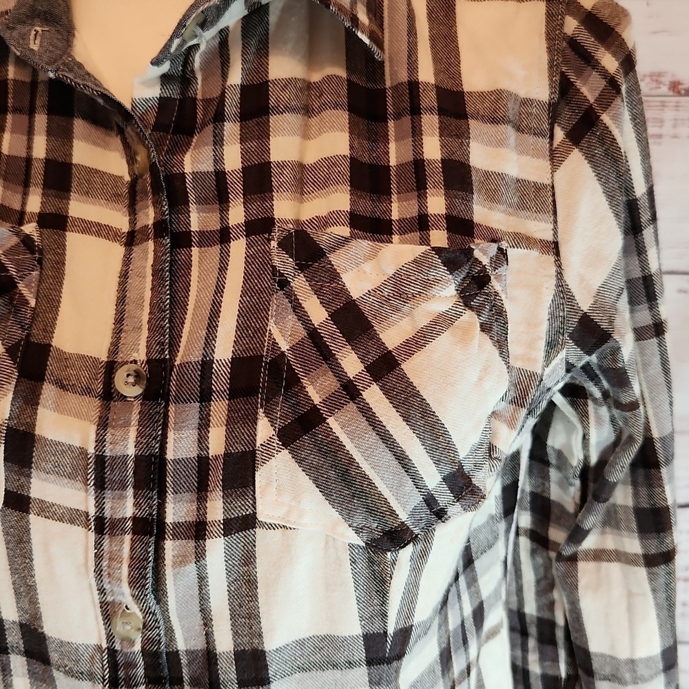 Tallwoods women's flannel button down shirt - Picture 2 of 6